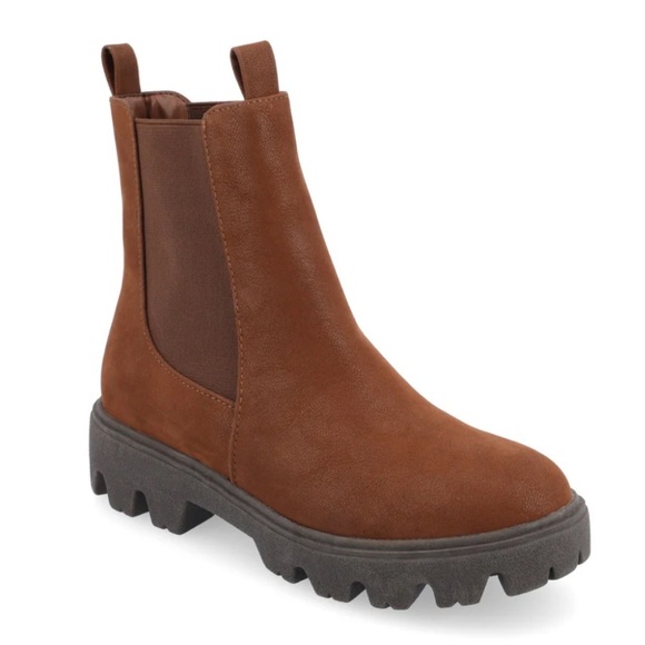 Journee IVETTE CHELSEA BOOTIES IN FAUX LEATHER size 8.5 - Picture 1 of 7